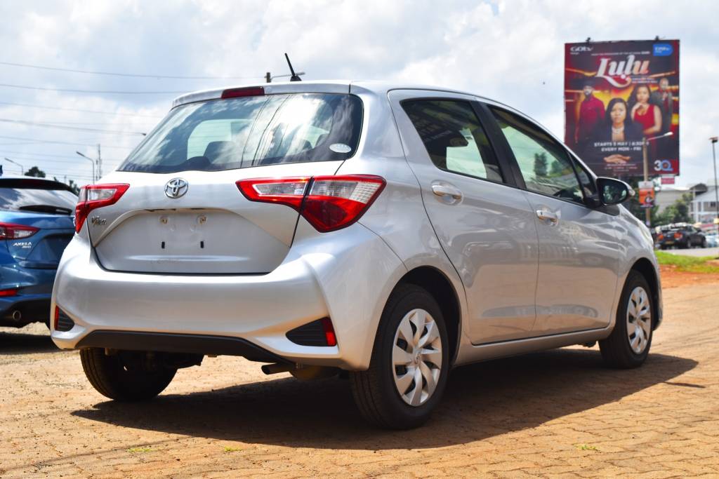 Toyota Vitz 2017 Grey