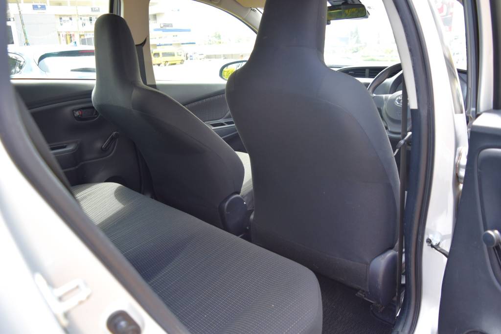 Toyota Vitz 2017 Grey