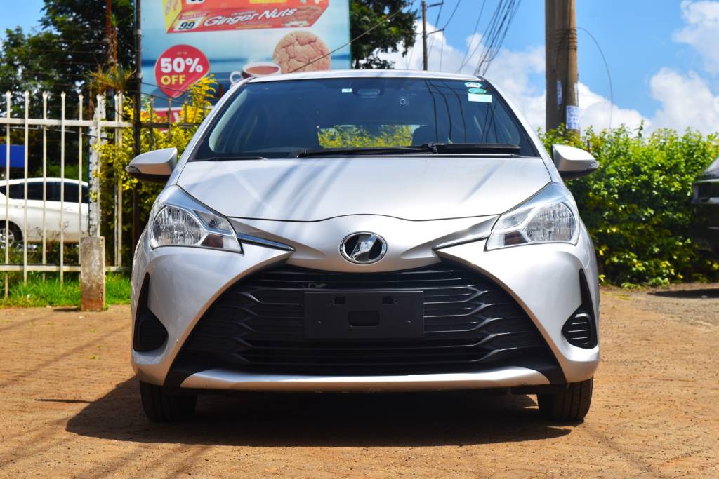 Toyota Vitz 2017 Grey