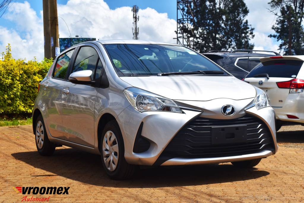 Toyota Vitz 2017 Grey
