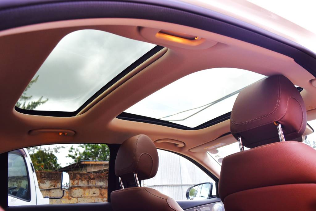 Mercedes-Benz E200 2019 White