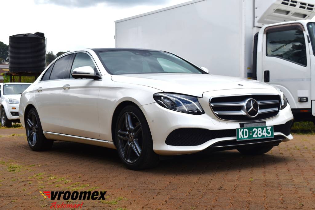 Mercedes-Benz E200 2019 White