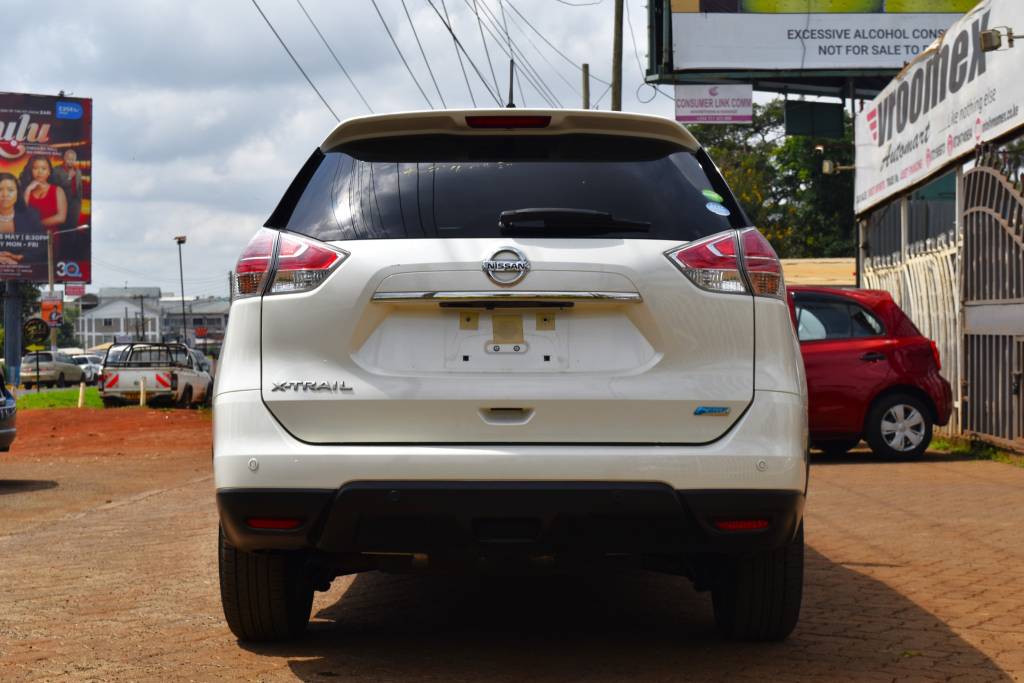 Nissan Xtrail 2017 White