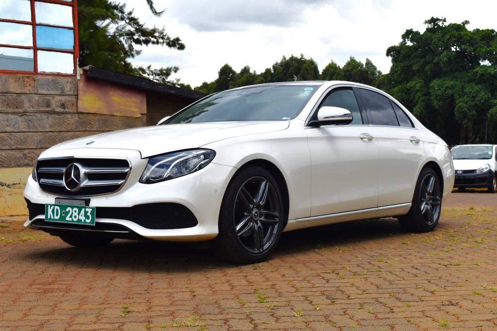 Mercedes-Benz E200 2019 White