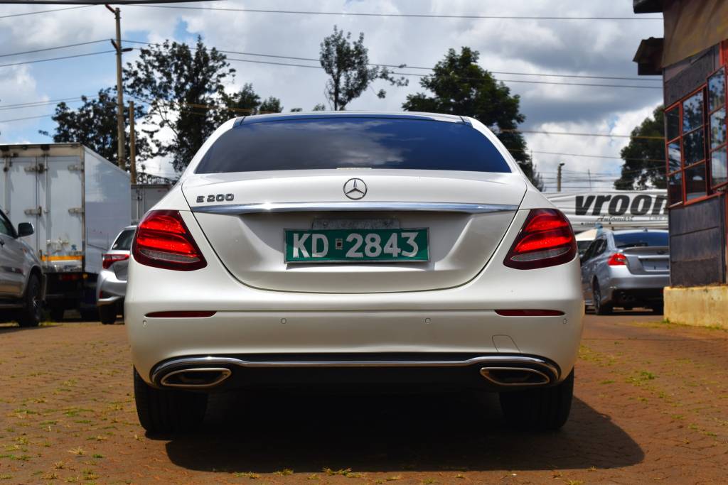Mercedes-Benz E200 2019 White