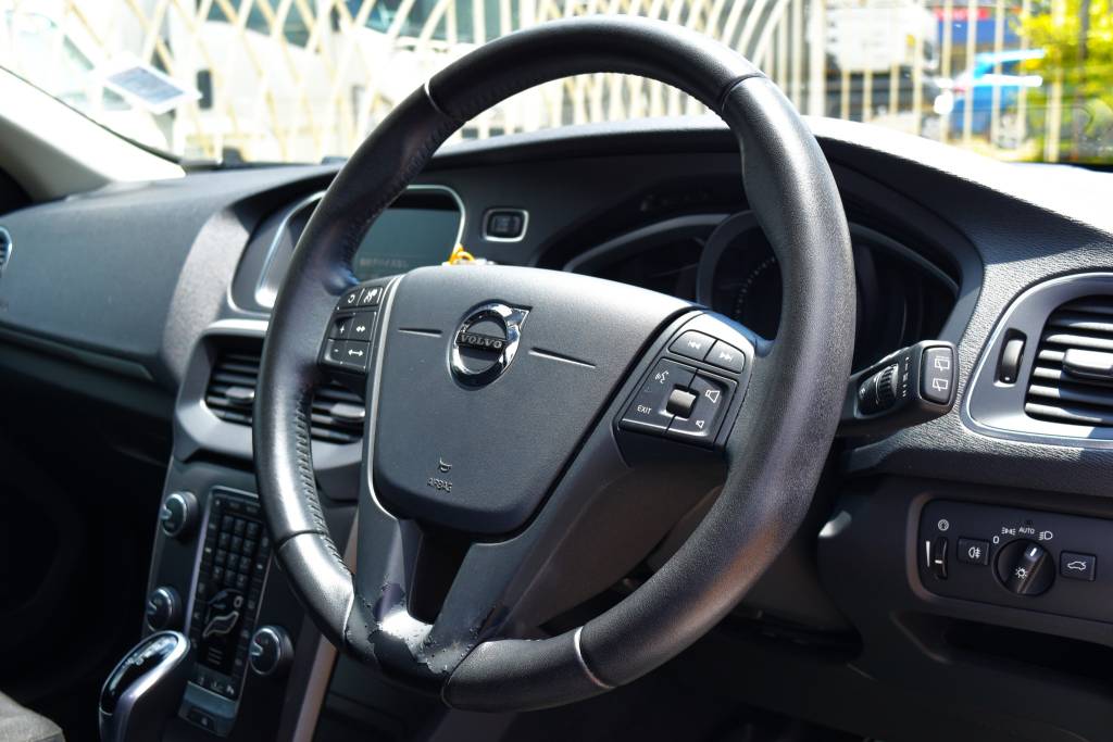 Volvo V40 2018 White