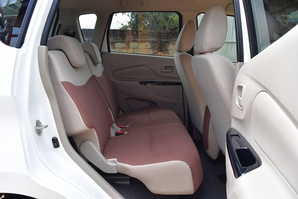 Mitsubishi eK Wagon 2018 White