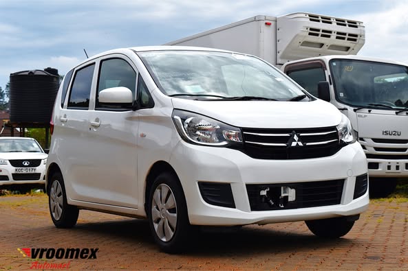 Mitsubishi eK Wagon 2018 White