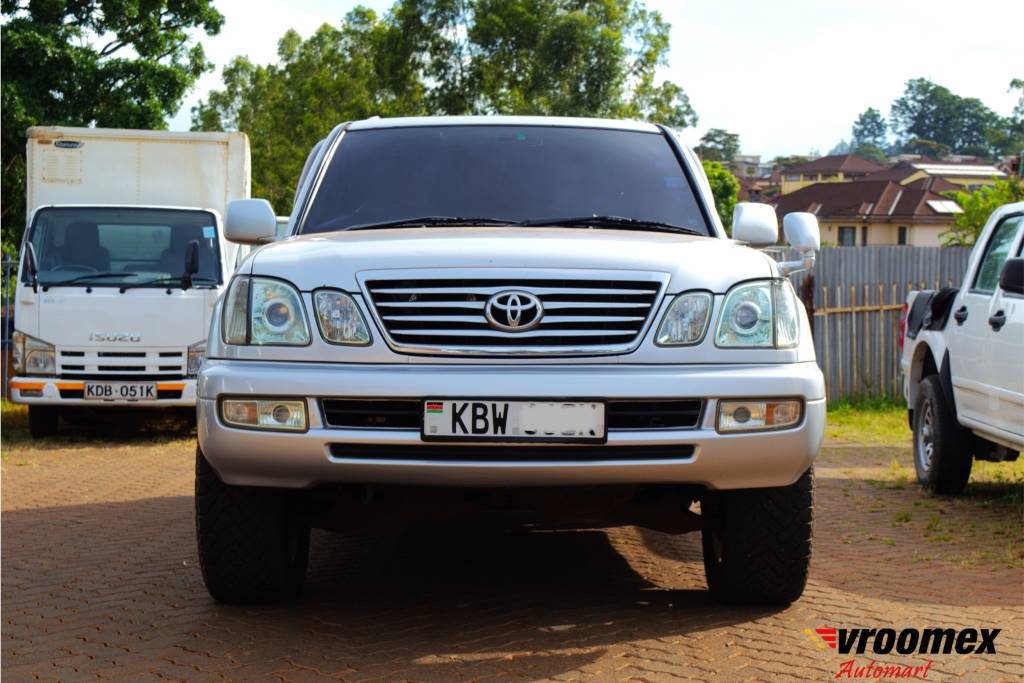 Toyota Land Cruiser Cygnus 2006 Grey