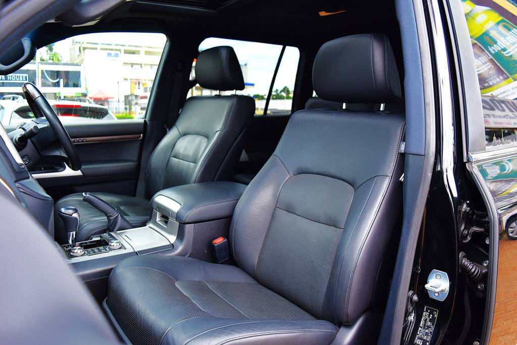 Toyota Land Cruiser 2018 Black