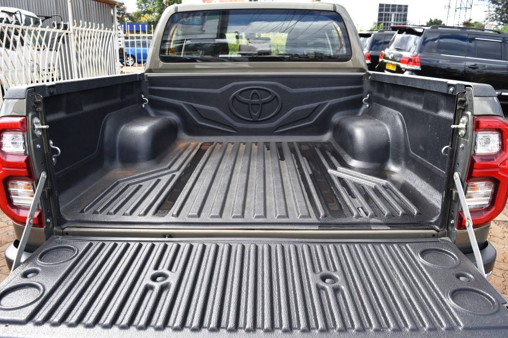 Toyota Hilux 2020 Grey