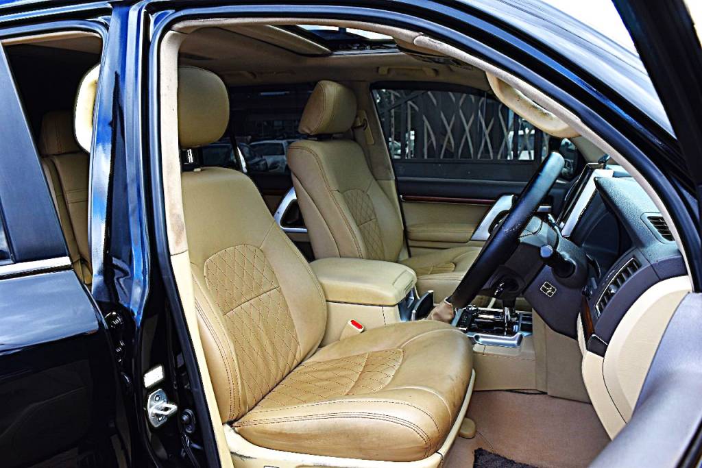 Toyota Land Cruiser 2015 Black