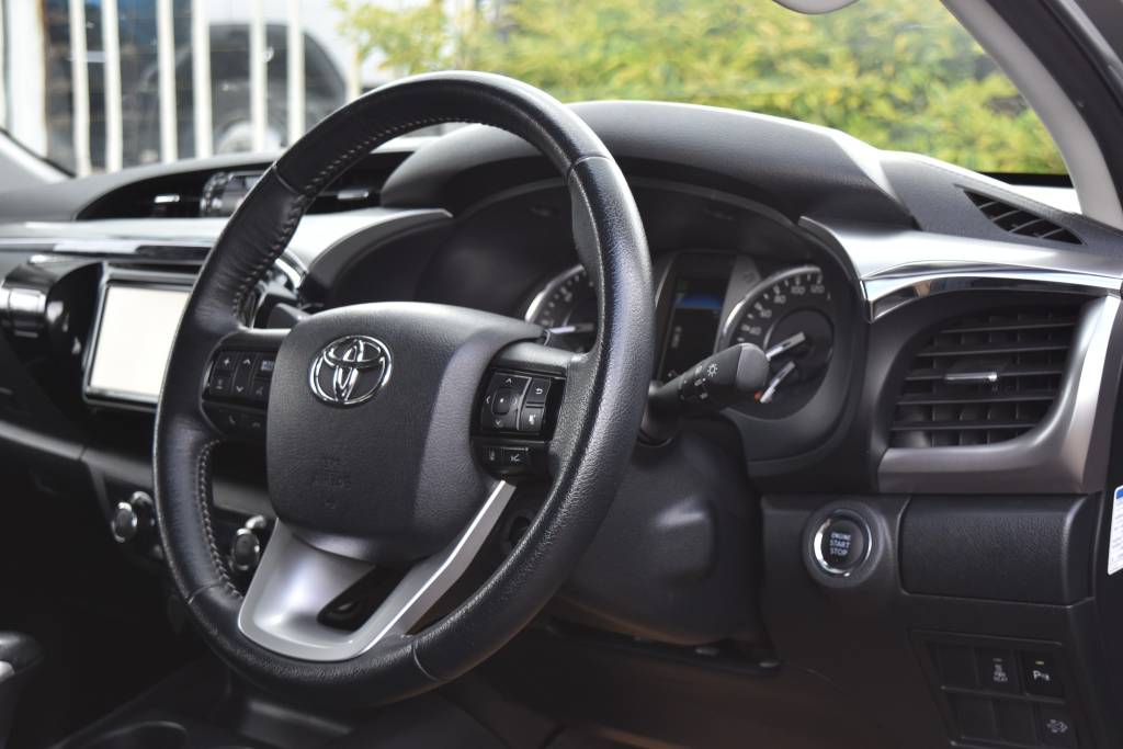 Toyota Hilux 2020 Grey