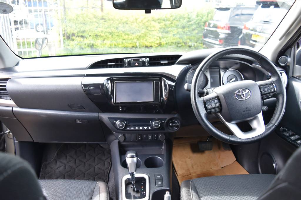 Toyota Hilux 2020 Grey