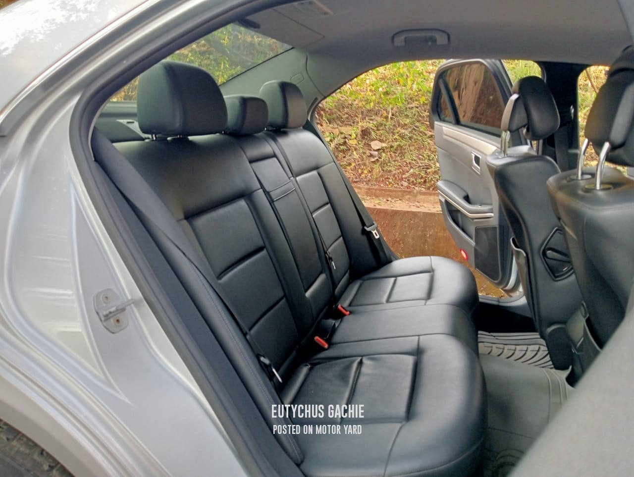 Mercedes-Benz E250 2010 Silver