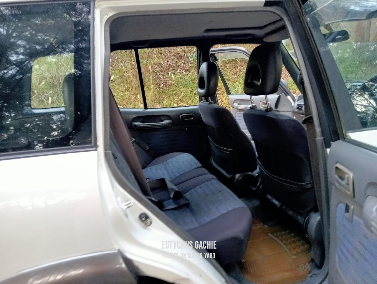 Toyota Rav4 2000 White