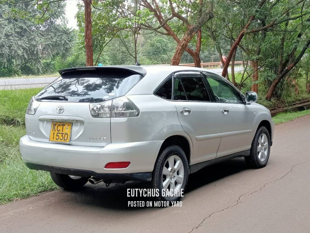 Toyota Harrier 2011 Silver