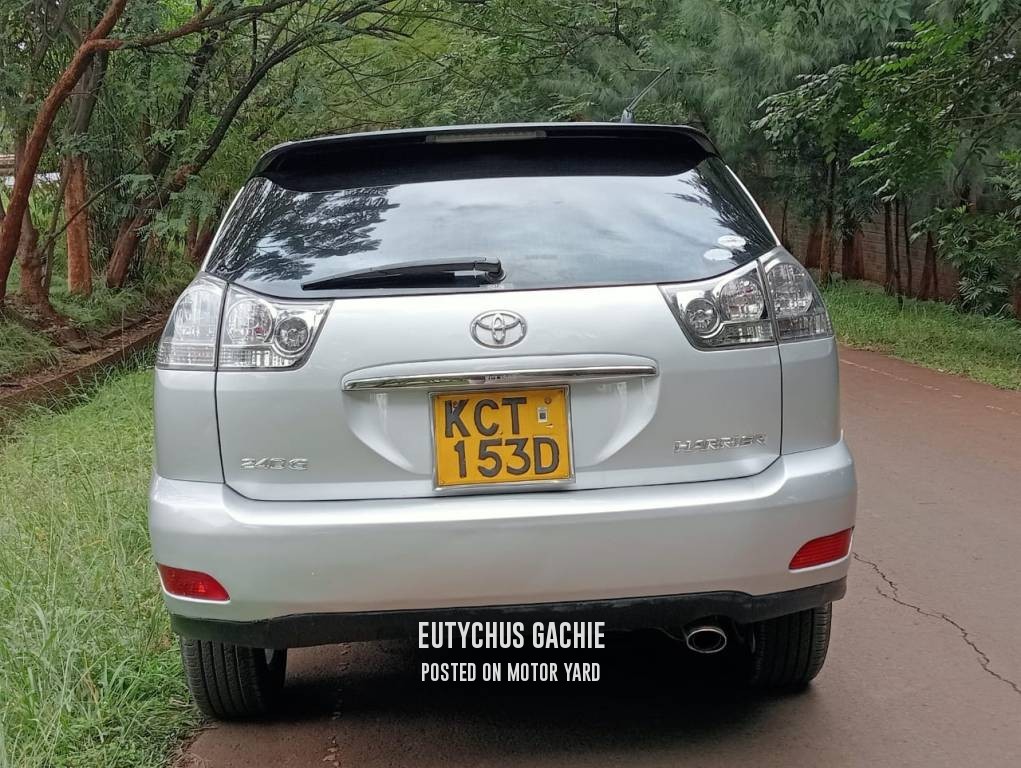 Toyota Harrier 2011 Silver