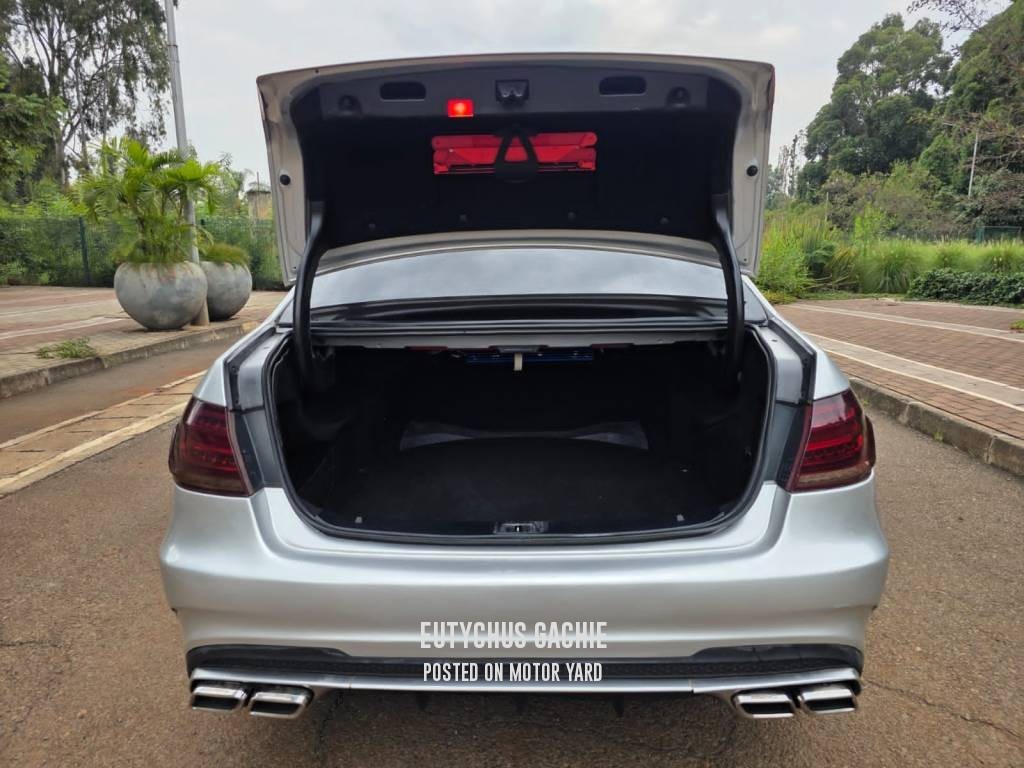 Mercedes-Benz E250 2011 Grey