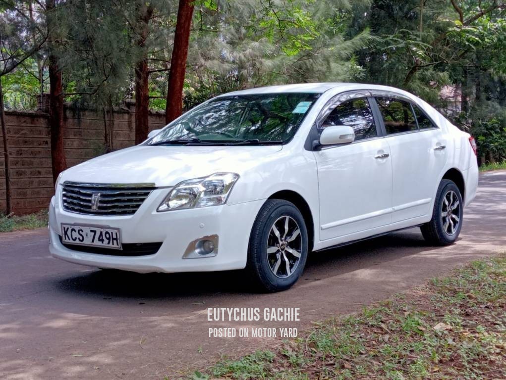 Toyota Premio 2012 White