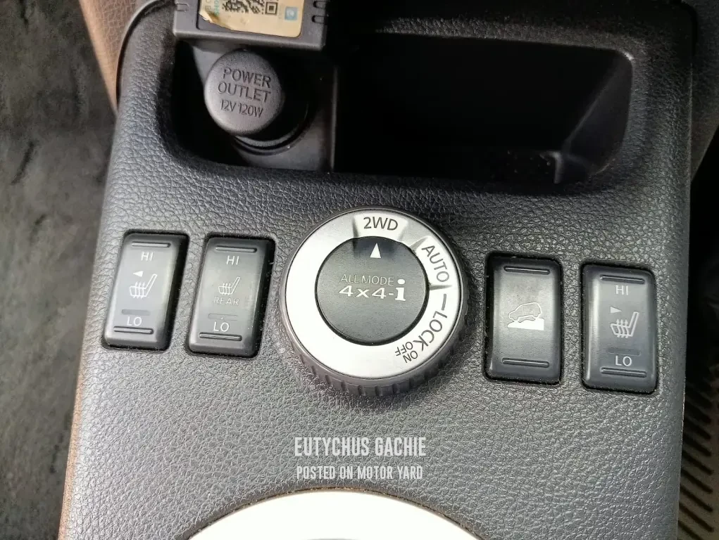 Nissan Xtrail 2011 Silver