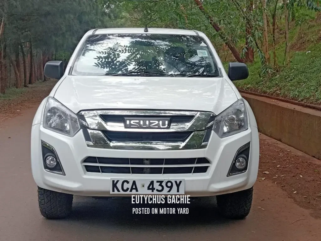 Isuzu D-Max 2014 White