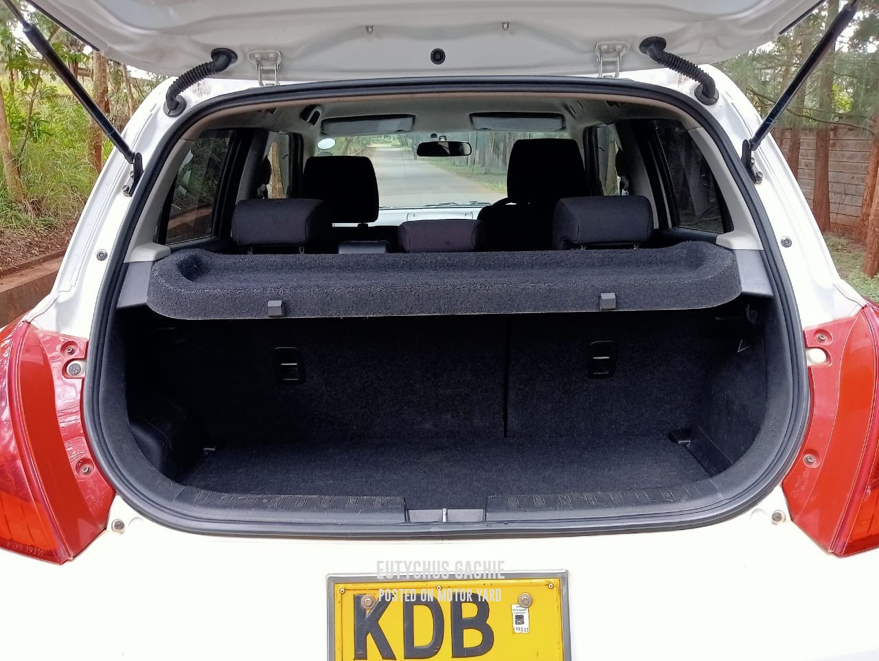 Suzuki Swift 2014 White