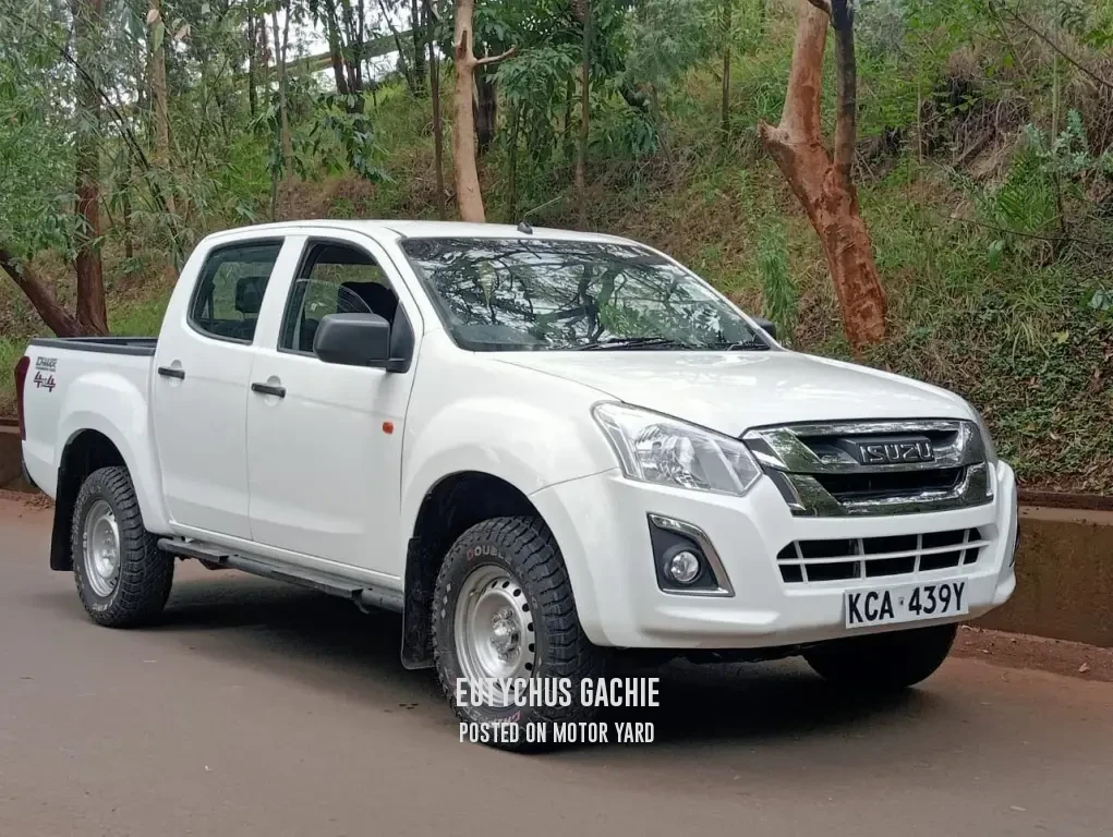 Isuzu D-Max 2014 White