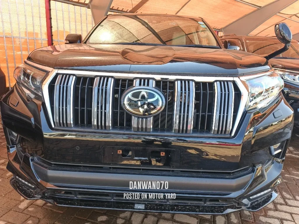 Toyota Land Cruiser 2020 Black