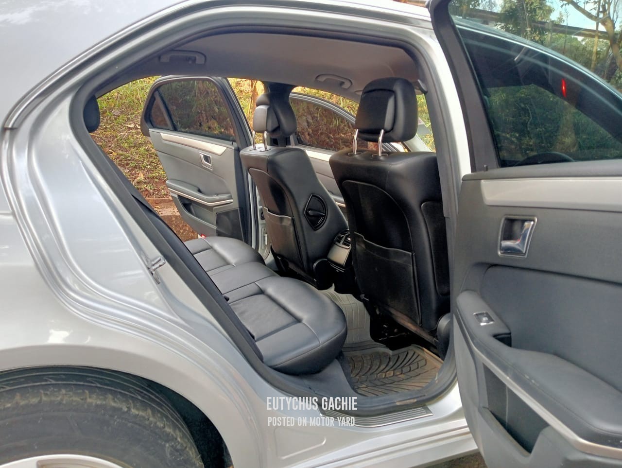 Mercedes-Benz E250 2010 Silver