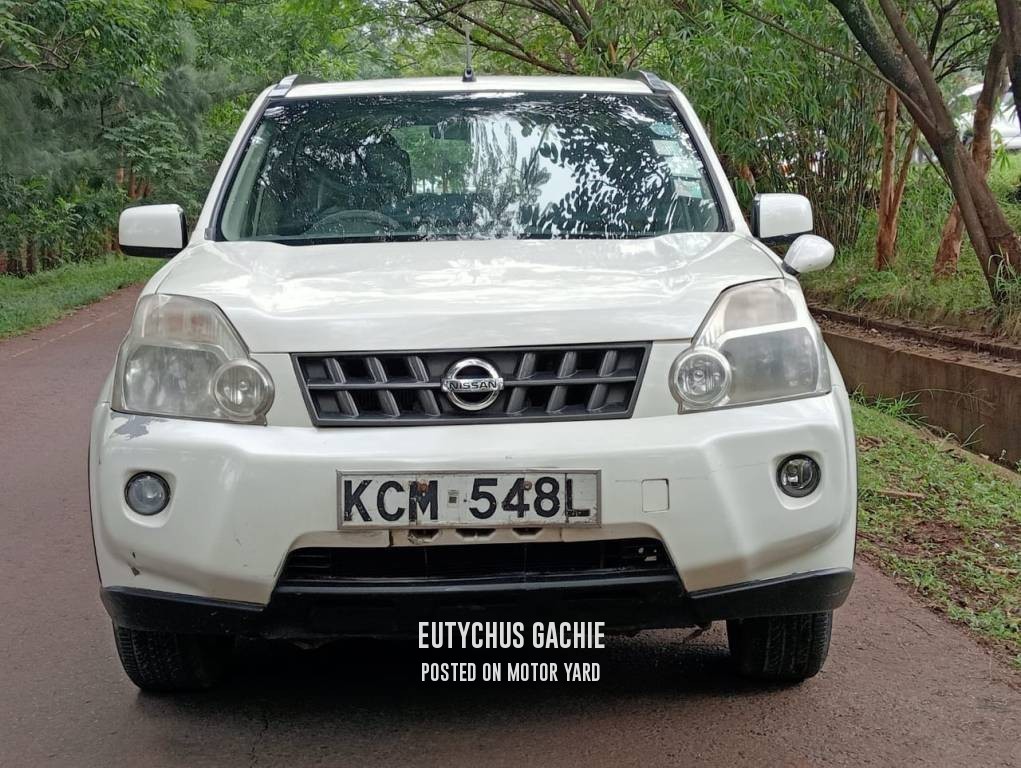 Nissan Xtrail 2010 White