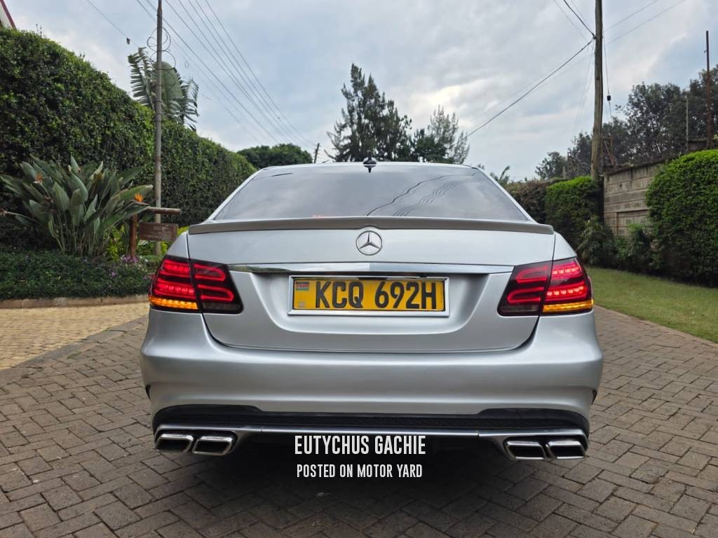 Mercedes-Benz E250 2011 Grey