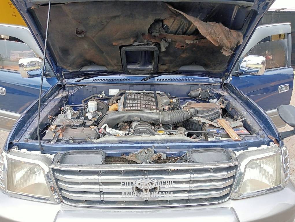 Toyota Land Cruiser Prado 2001 Blue