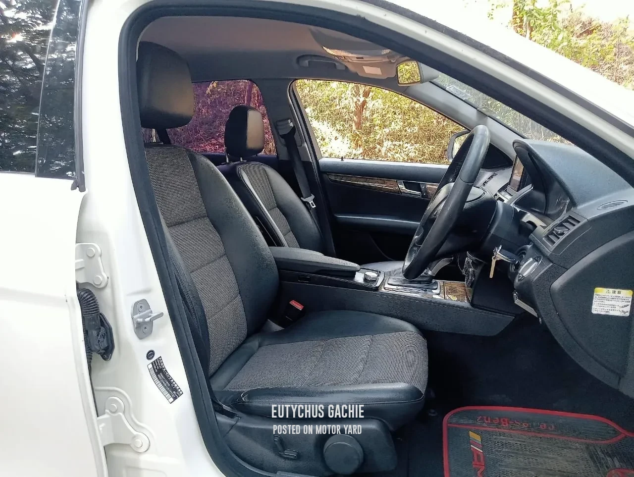 Mercedes-Benz C200 2009 White