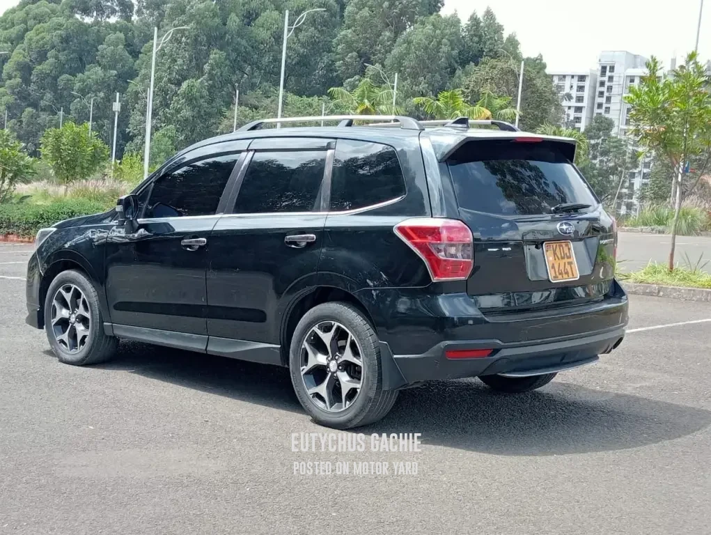 Subaru Forester 2015 Black