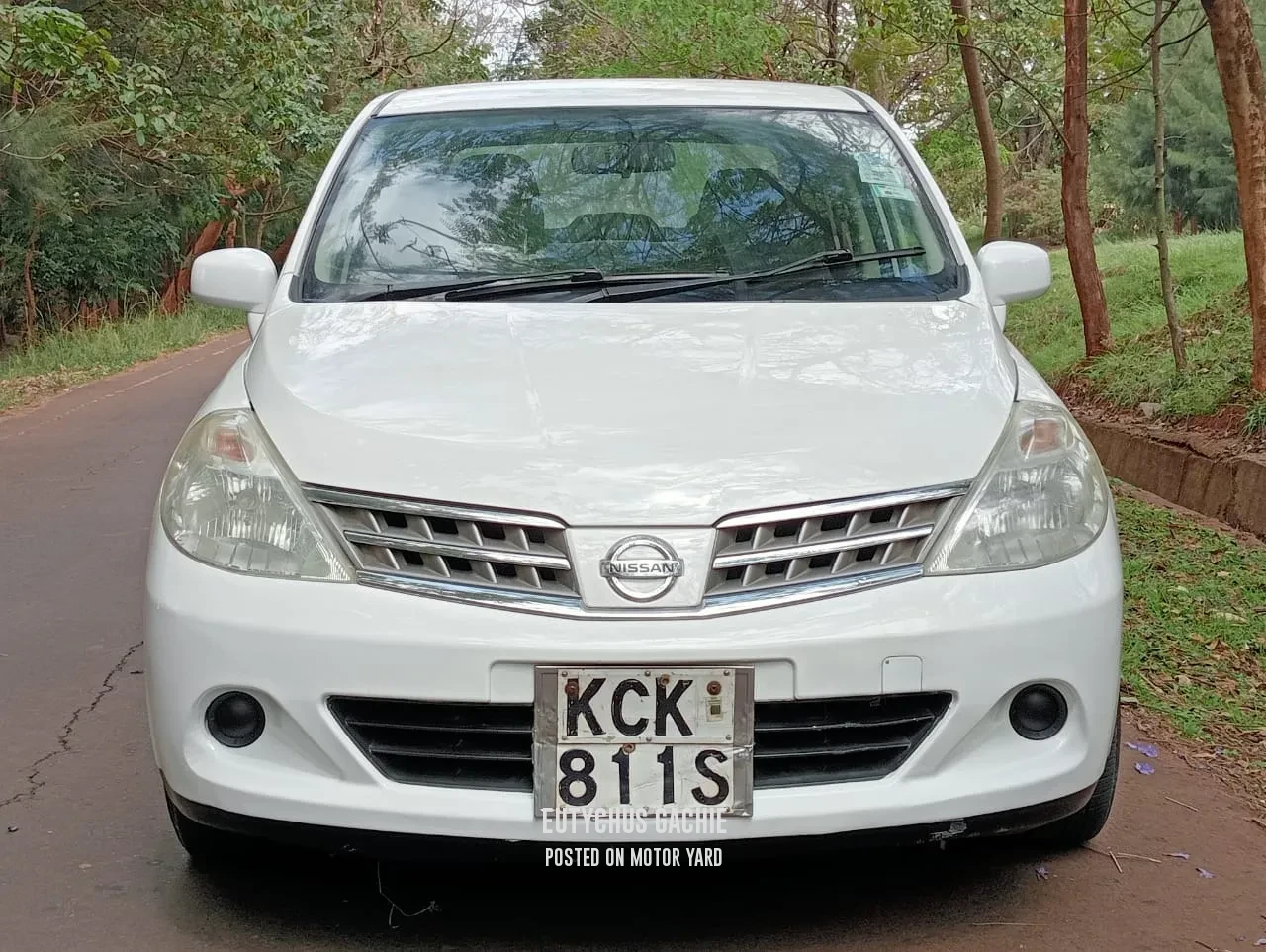 Nissan Tiida Latio 2010 White