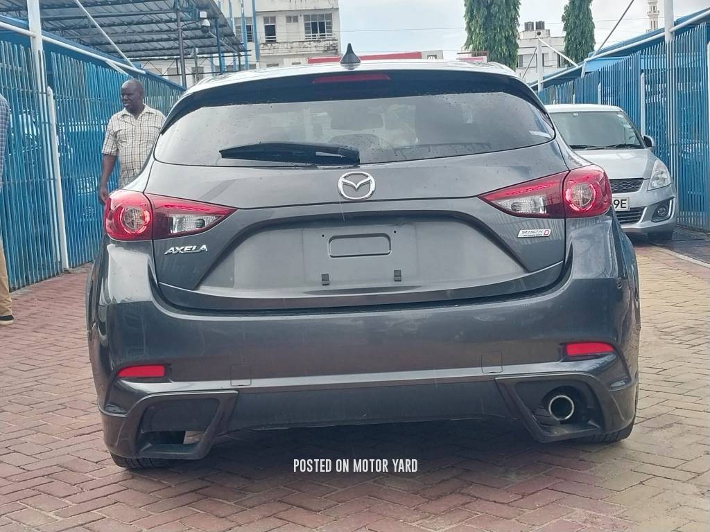 Mazda Axela 2017 Black