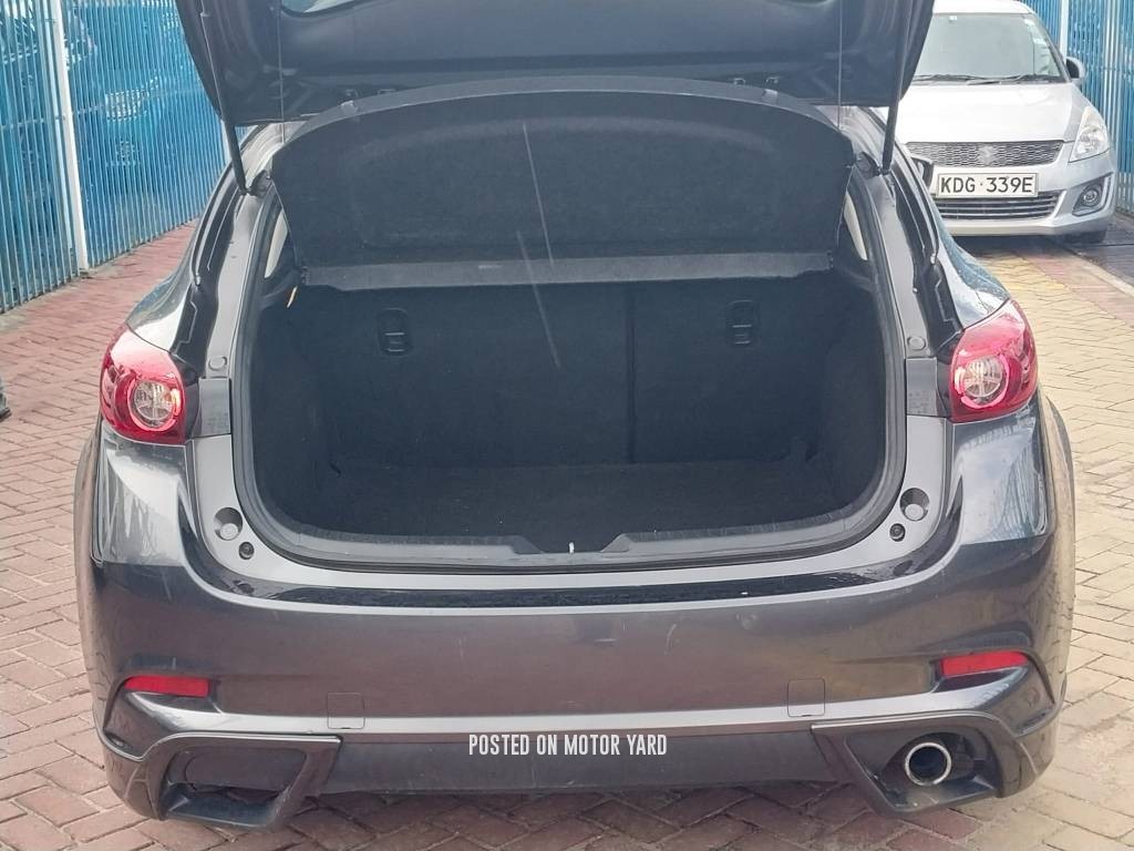 Mazda Axela 2017 Black