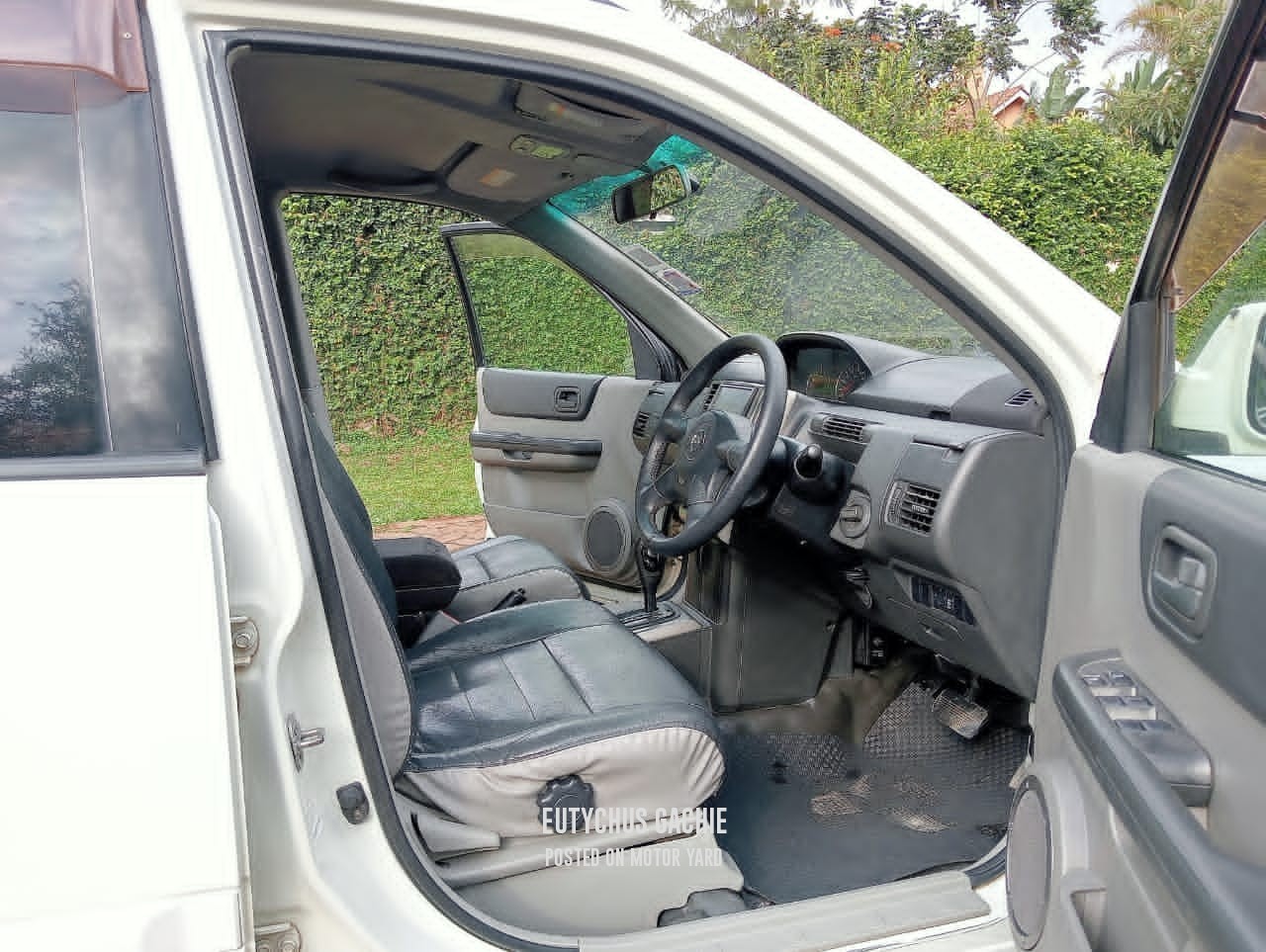 Nissan Xtrail 2007 White