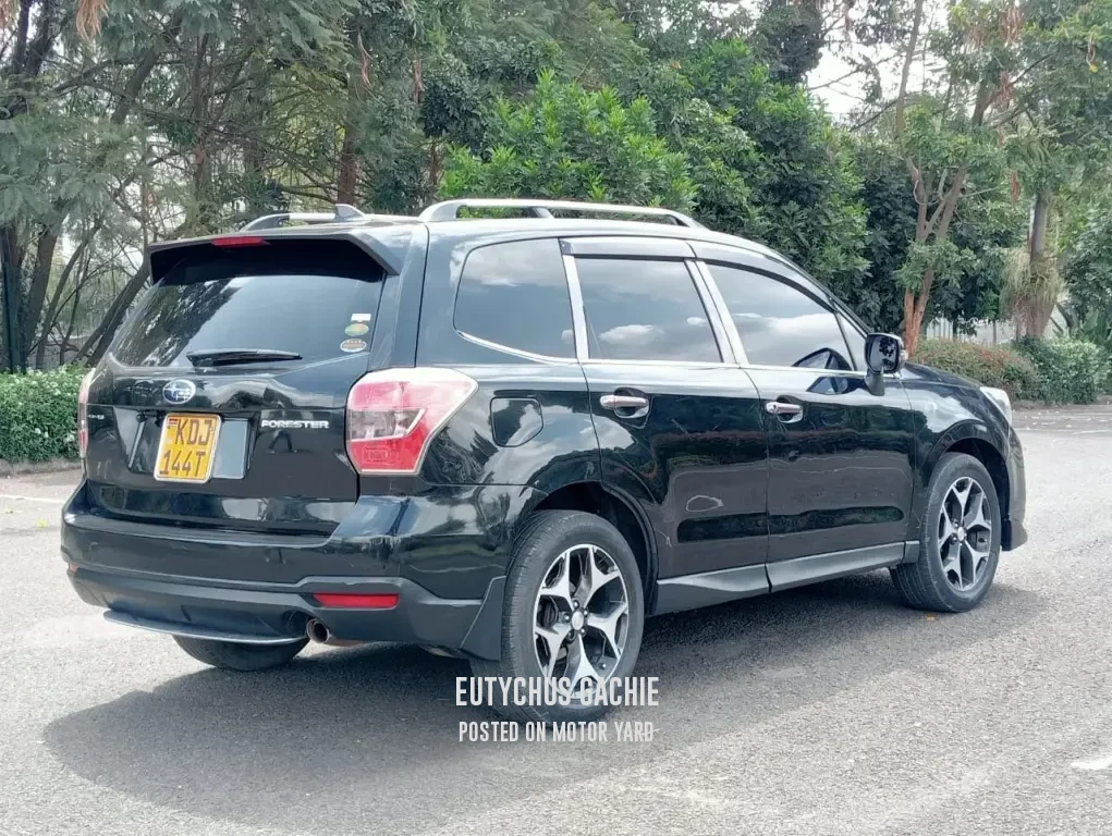 Subaru Forester 2015 Black