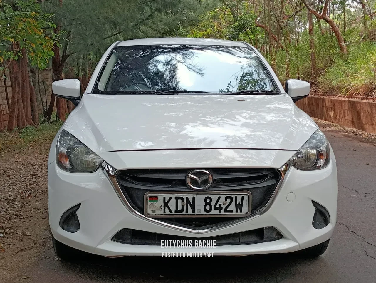 Mazda Demio 2016 White