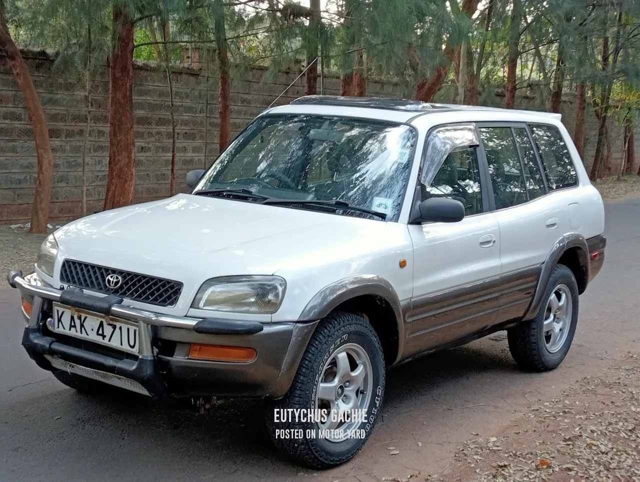 Toyota Rav4 2000 White