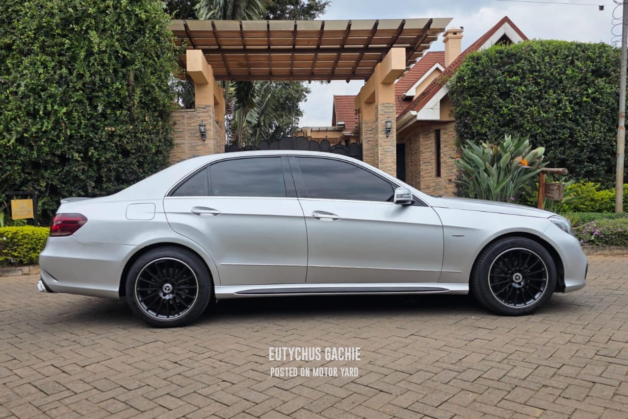 Mercedes-Benz E250 2011 Grey