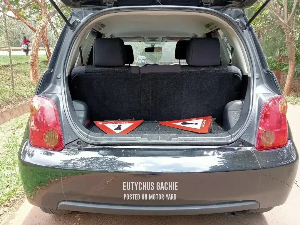 Toyota IST 2003 Black