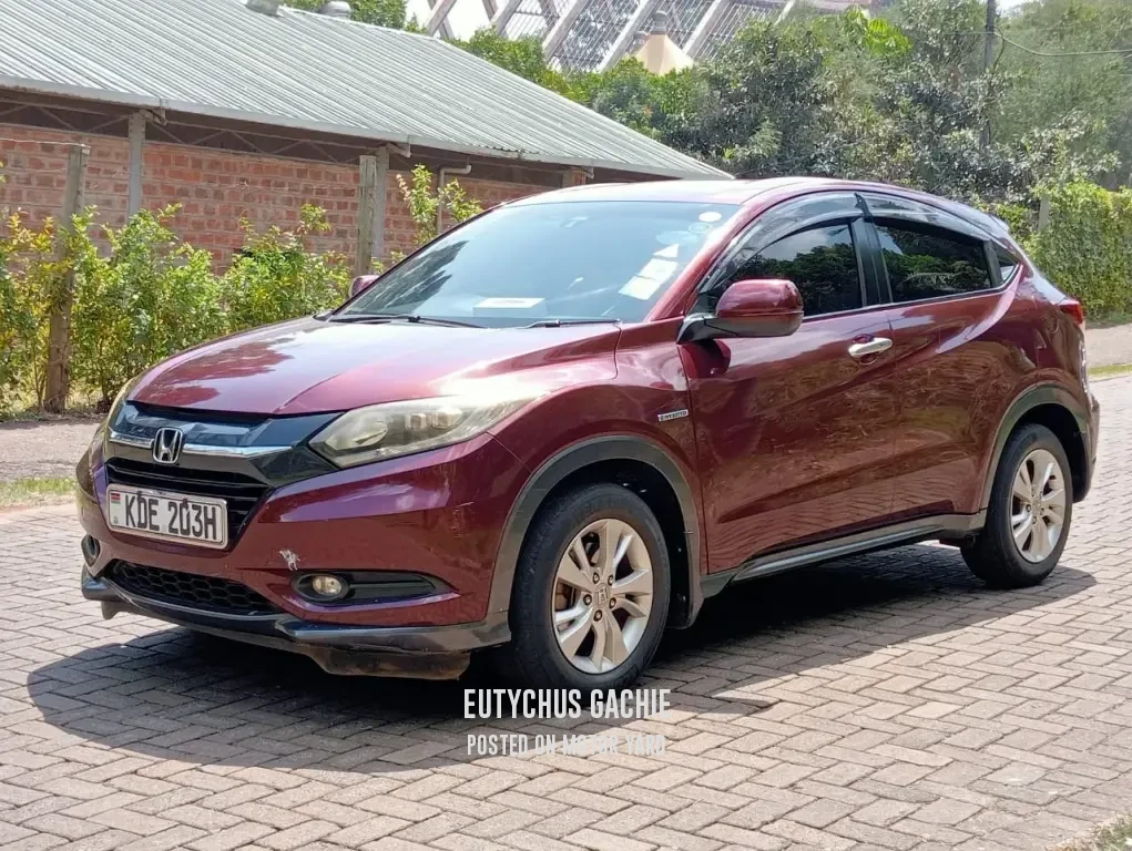 Honda Vezel 2014 Maroon