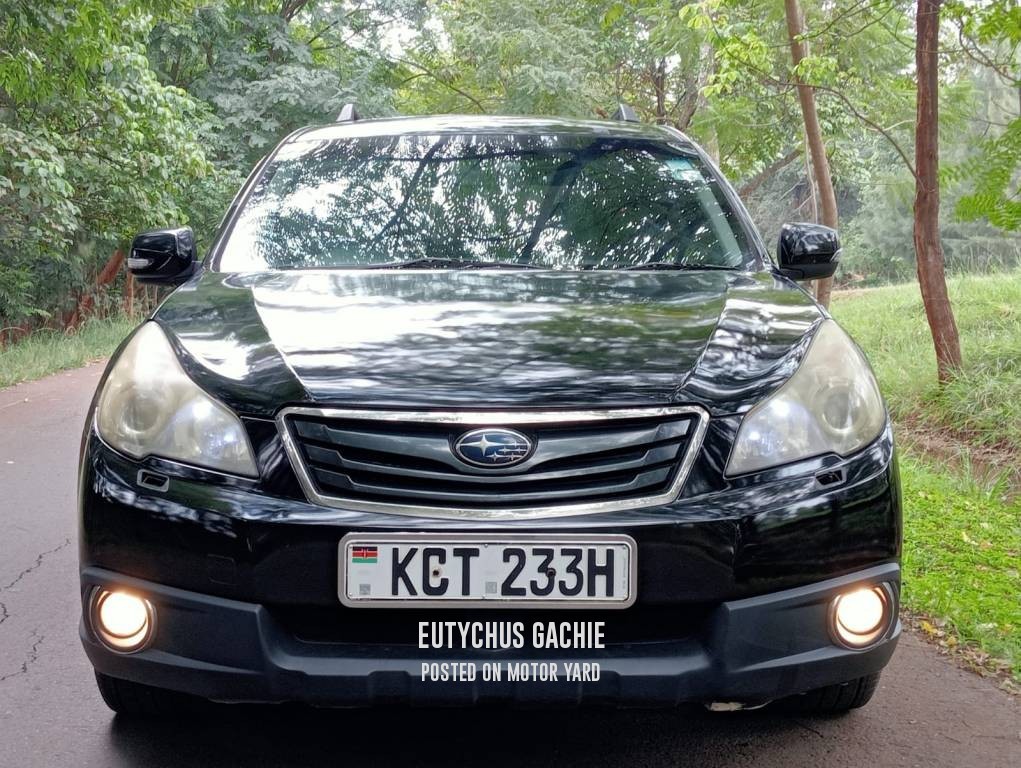 Subaru Outback 2010 Black