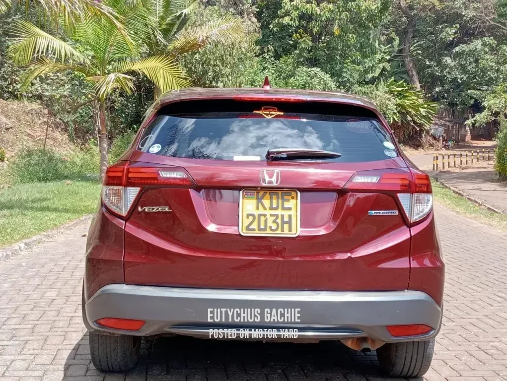 Honda Vezel 2014 Maroon