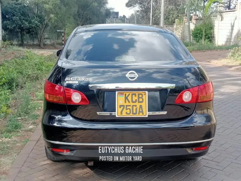 Nissan Bluebird 2007 Black