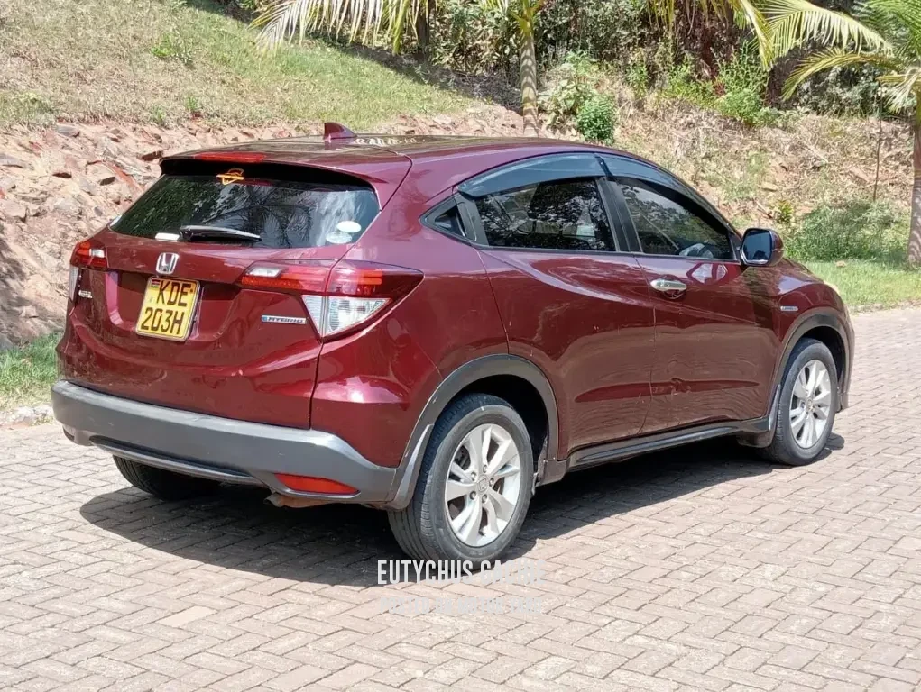 Honda Vezel 2014 Maroon