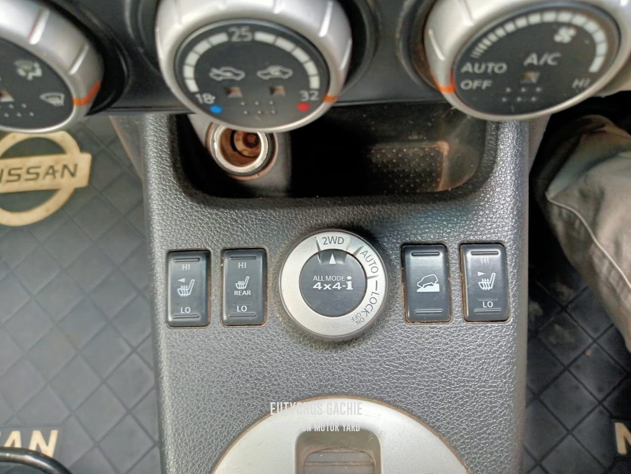 Nissan Xtrail 2010 White